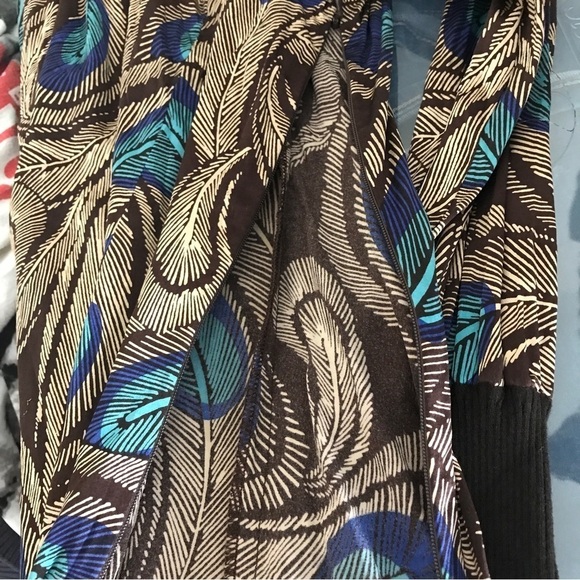 Etcetera silk spandex peacock print turtle neck long sleeve top - Picture 8 of 14